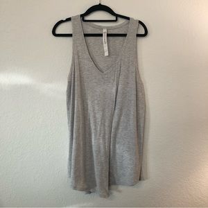 Lululemon Heather Grey Pleated Tank top (6)